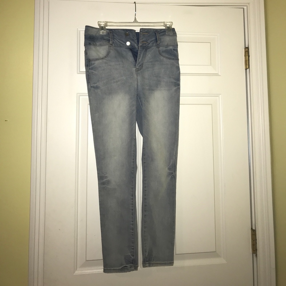 High Waisted Jeans